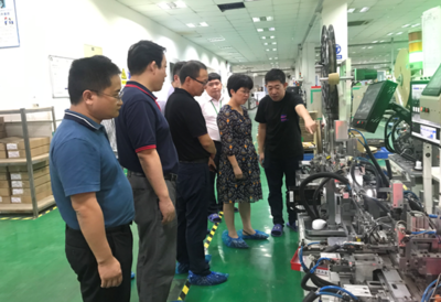 茅箭區領導化身“店小二”高效招商 四天跨四省考察十項目，文具產業成重點